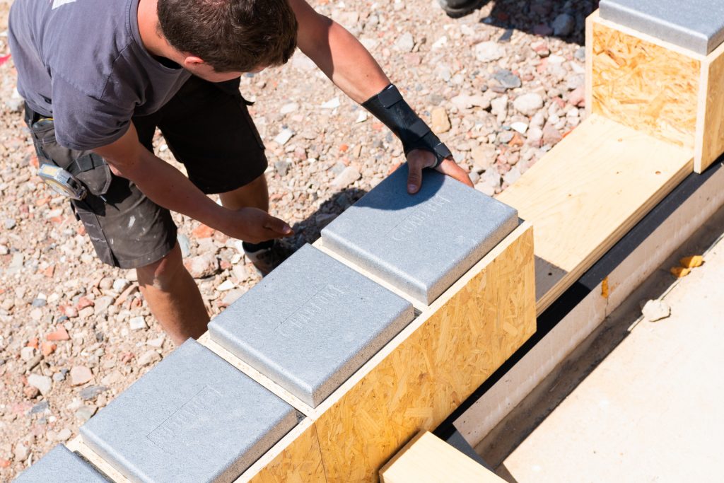 Gablok Block wird eingesetzt